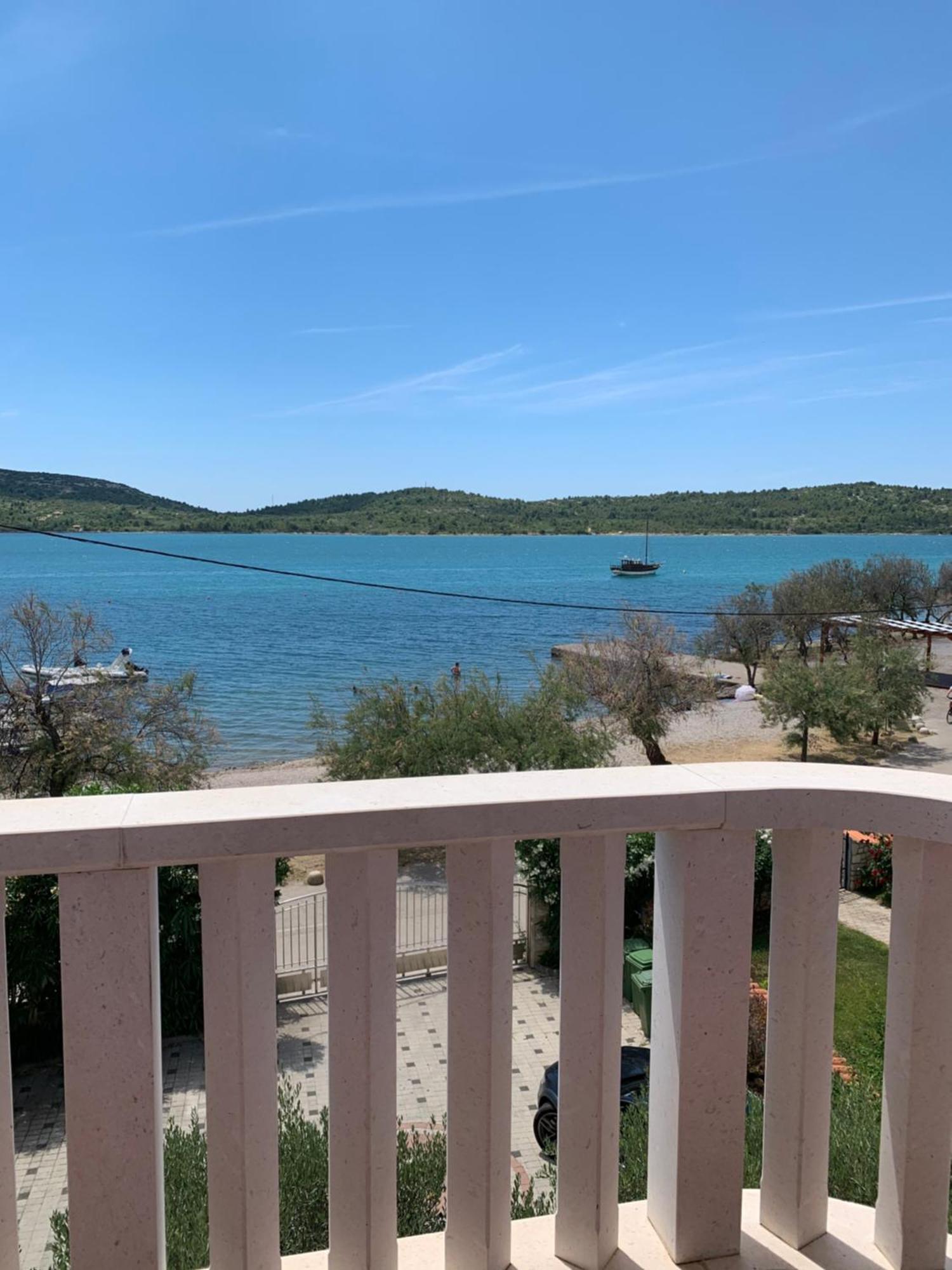 Villa Magica Pirovac Eksteriør billede